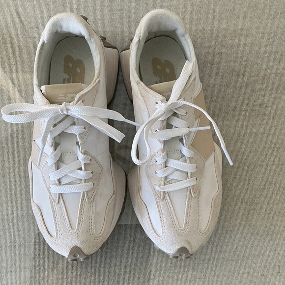 New Balance Women's 327 Sneakers in White and Tan - Picture 5 of 5